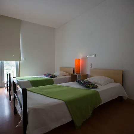 Hi - De Juventude بيت شباب Melgaço